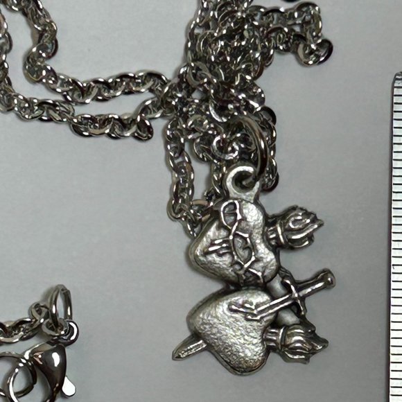Jewelry - Sacred Heart Silver Tone Pendant Charm Necklace Steel Chain